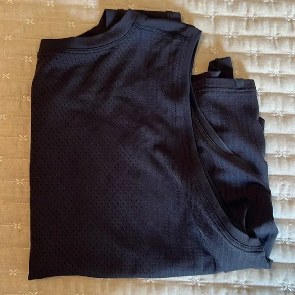 Lululemon Tank - Picture 3 of 3